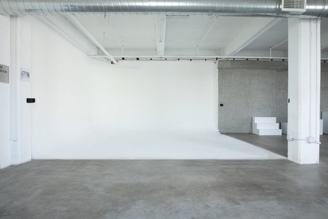 Studio E - Large Skyline CYC Studio | Apex Photo Studios Los Angeles